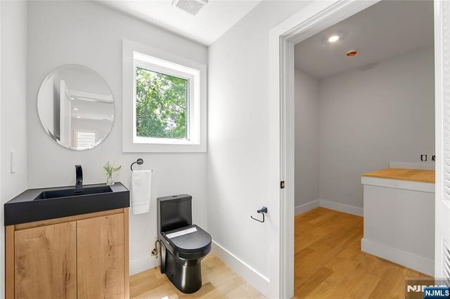 429 Riverside Avenue, Rutherford, NJ 07070