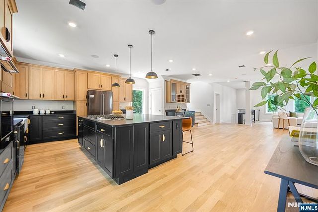 429 Riverside Avenue, Rutherford, NJ 07070