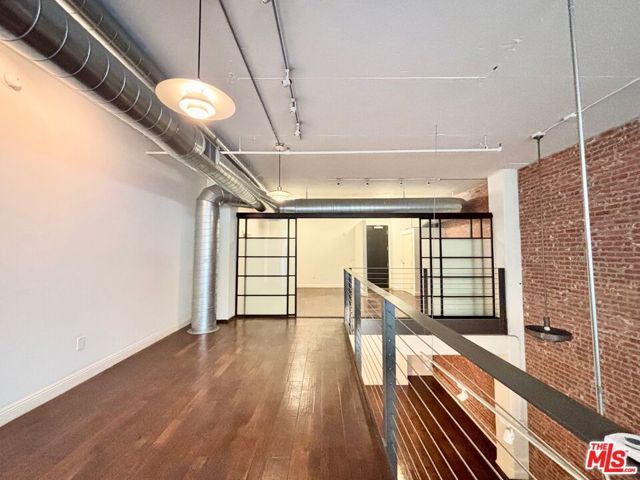 510 S Hewitt Street 102, Los Angeles, CA 90013