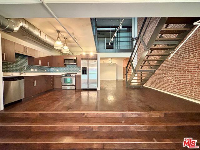 510 S Hewitt Street 102, Los Angeles, CA 90013