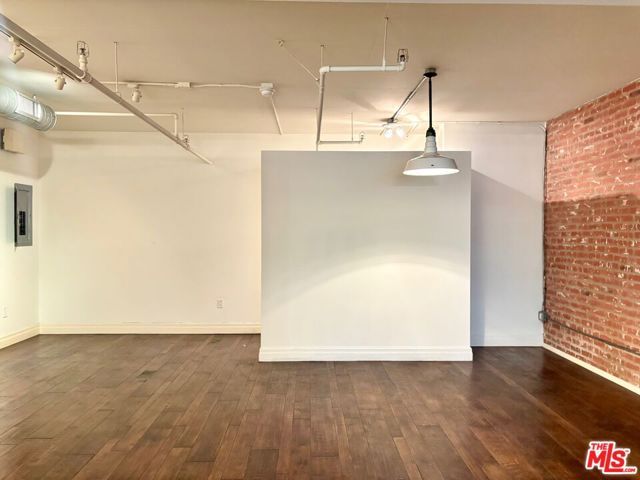 510 S Hewitt Street 102, Los Angeles, CA 90013