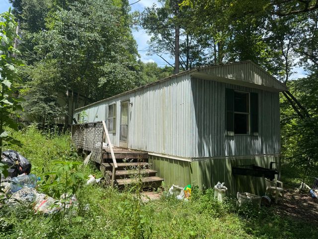 254 Left Fork Fishermans Cove Road, London, KY 40741