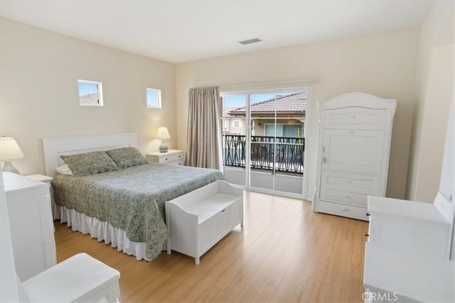 24216 Larkspur Court, Valencia, CA 91354