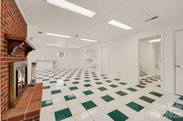 6905 Crandall Court, Clemmons, NC 27012
