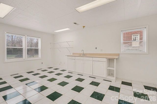 6905 Crandall Court, Clemmons, NC 27012