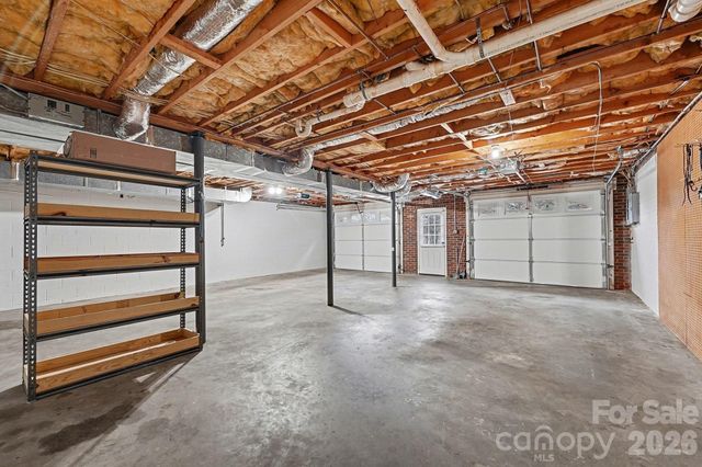6905 Crandall Court, Clemmons, NC 27012