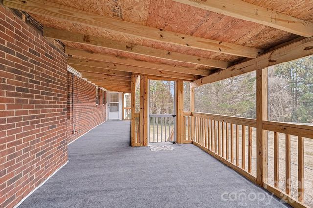 6905 Crandall Court, Clemmons, NC 27012