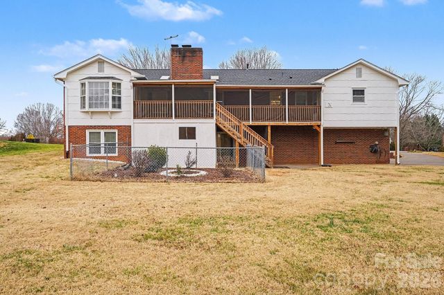 6905 Crandall Court, Clemmons, NC 27012