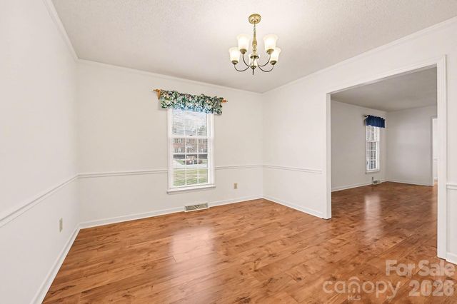 6905 Crandall Court, Clemmons, NC 27012