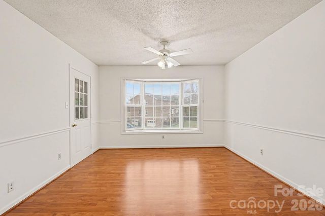 6905 Crandall Court, Clemmons, NC 27012