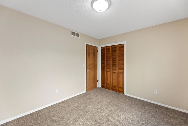 2125 N RIDGEWOOD ST, Wichita, KS 67208