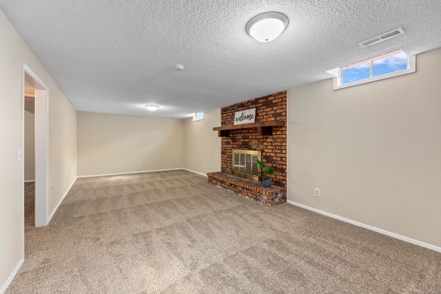 2125 N RIDGEWOOD ST, Wichita, KS 67208