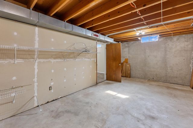 2125 N RIDGEWOOD ST, Wichita, KS 67208