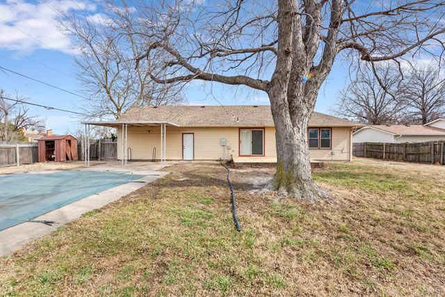 2125 N RIDGEWOOD ST, Wichita, KS 67208