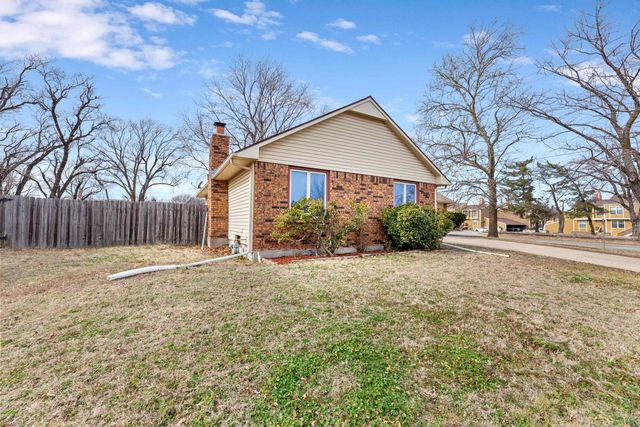 2125 N RIDGEWOOD ST, Wichita, KS 67208