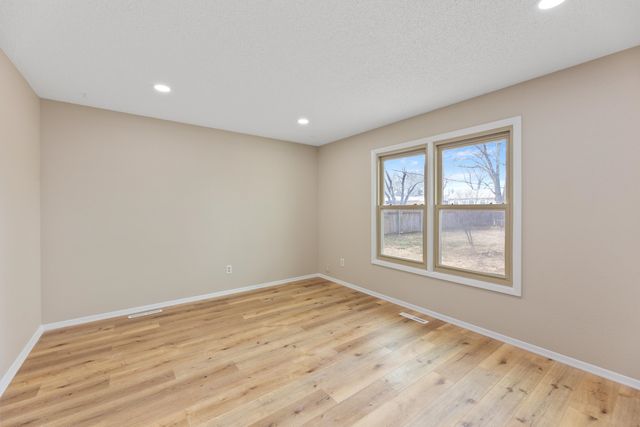 2125 N RIDGEWOOD ST, Wichita, KS 67208