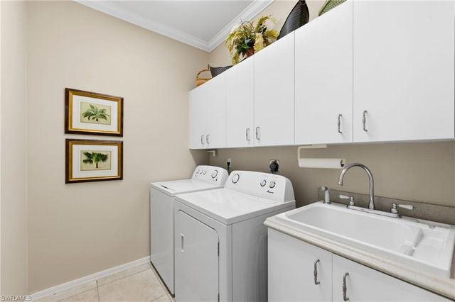 19427 Silver Oak DR, Estero, FL 33967