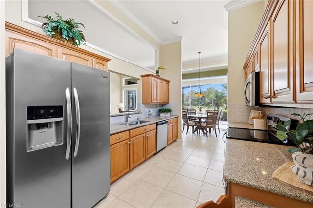 19427 Silver Oak DR, Estero, FL 33967