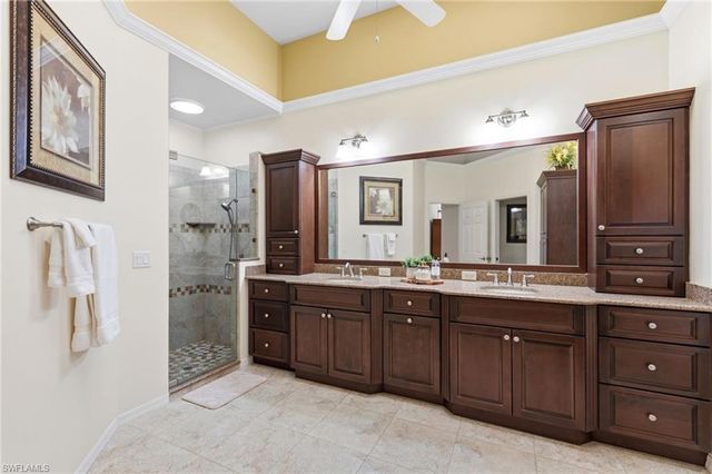 19427 Silver Oak DR, Estero, FL 33967