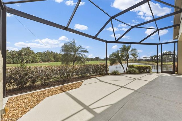 19427 Silver Oak DR, Estero, FL 33967