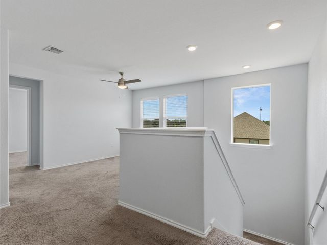 308 Linden ST, Bastrop, TX 78602