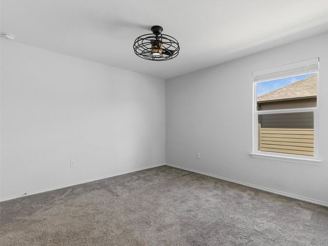 308 Linden ST, Bastrop, TX 78602