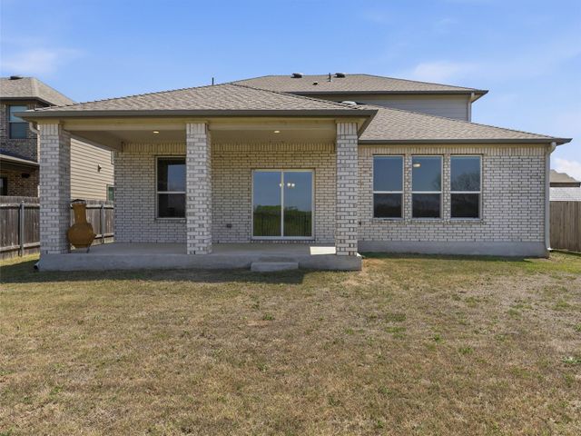 308 Linden ST, Bastrop, TX 78602