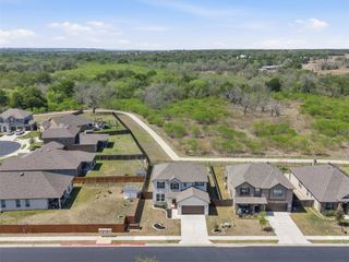 308 Linden ST, Bastrop, TX 78602