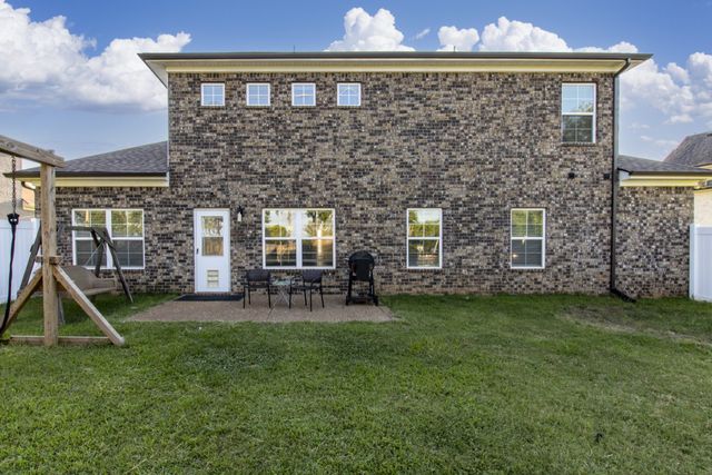 1193 Rimrock Rd, Smyrna, TN 37167
