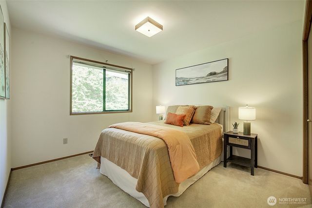 8211 128th Avenue SE, Newcastle, WA 98056
