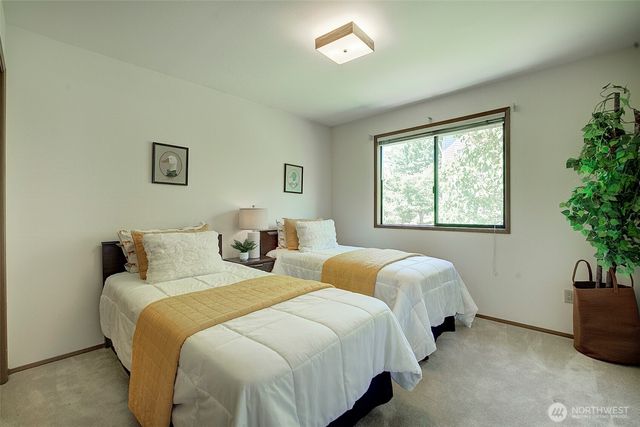 8211 128th Avenue SE, Newcastle, WA 98056