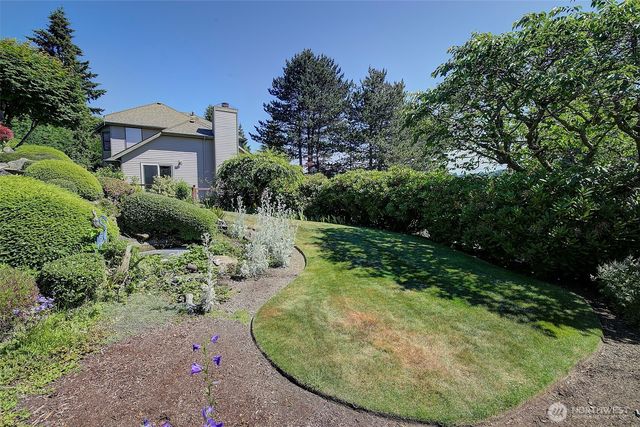 8211 128th Avenue SE, Newcastle, WA 98056