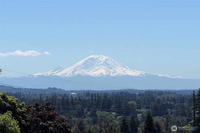 8211 128th Avenue SE, Newcastle, WA 98056