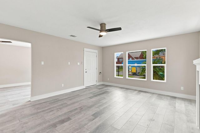 1825 Rosedale Street, Houston, TX 77004