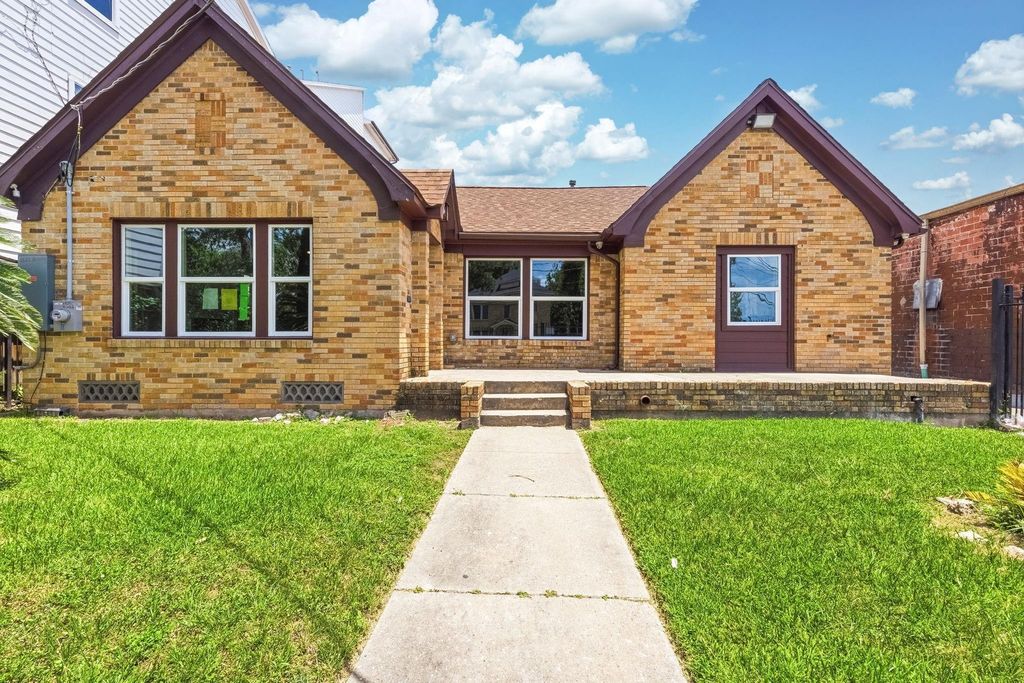 1825 Rosedale Street, Houston, TX 77004