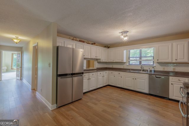 826 Clearview Drive, Ringgold, GA 30736