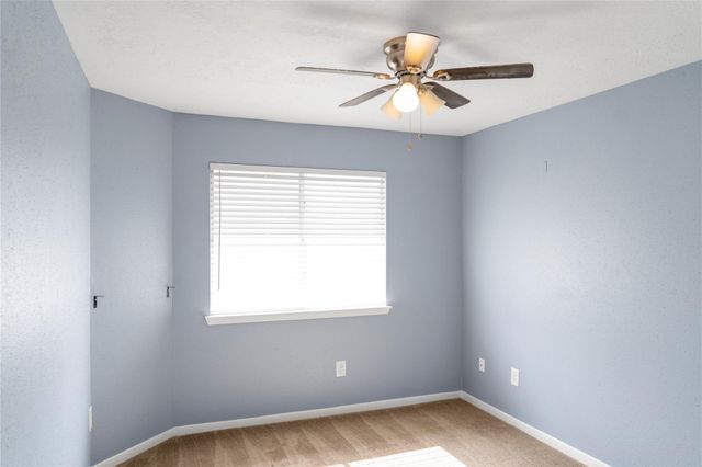 1405 El Camino Village Drive, Webster, TX 77058