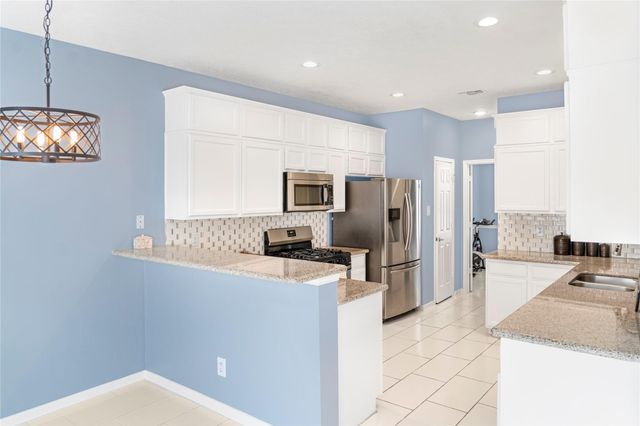 1405 El Camino Village Drive, Webster, TX 77058