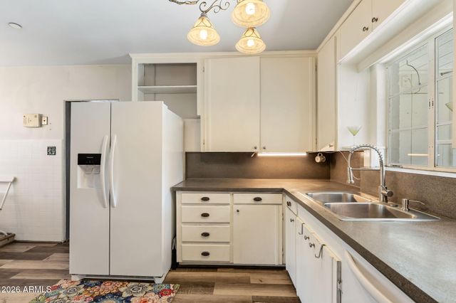 37 W PASADENA Avenue, Phoenix, AZ 85013