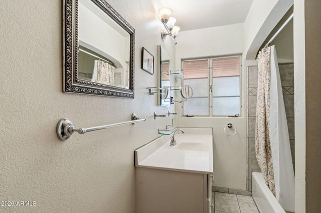 37 W PASADENA Avenue, Phoenix, AZ 85013