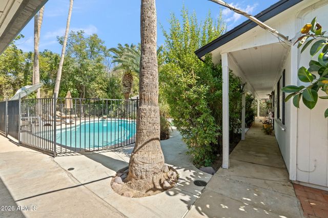 37 W PASADENA Avenue, Phoenix, AZ 85013