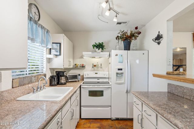 37 W PASADENA Avenue, Phoenix, AZ 85013