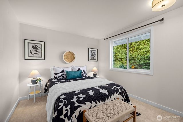 21111 29th Place W, Lynnwood, WA 98036