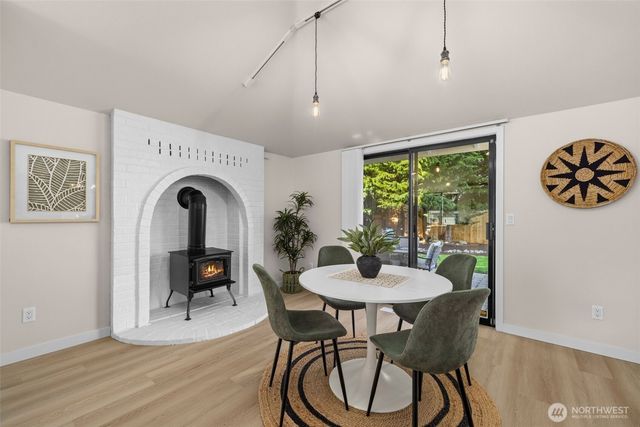 21111 29th Place W, Lynnwood, WA 98036