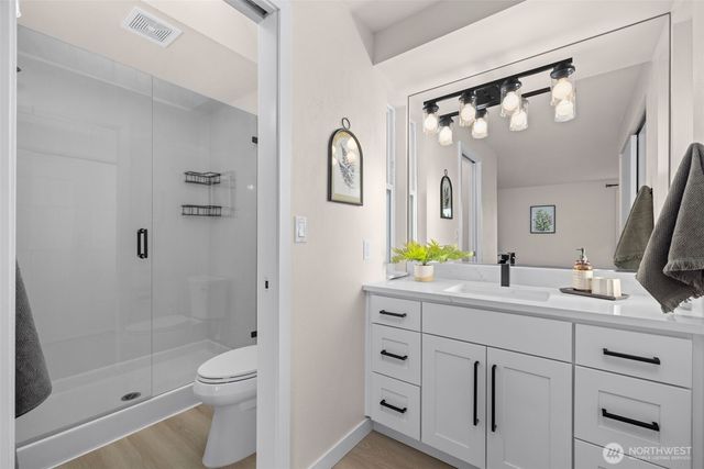 21111 29th Place W, Lynnwood, WA 98036