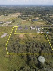 3432 Transit Road, Orchard Park, NY 14127