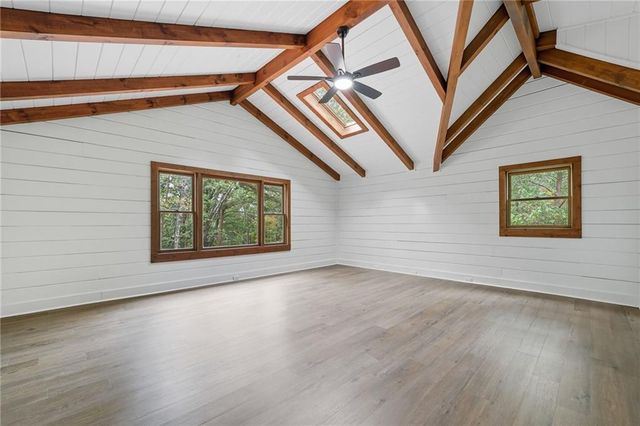 509 E Valley Road NE, Rydal, GA 30171