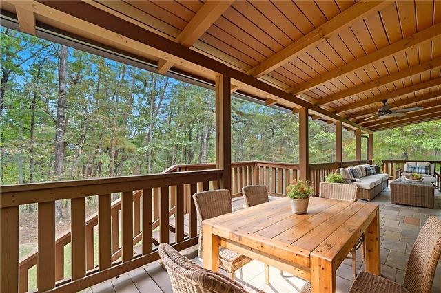 509 E Valley Road NE, Rydal, GA 30171