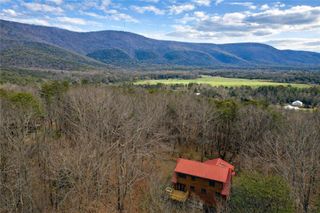 509 E Valley Road NE, Rydal, GA 30171