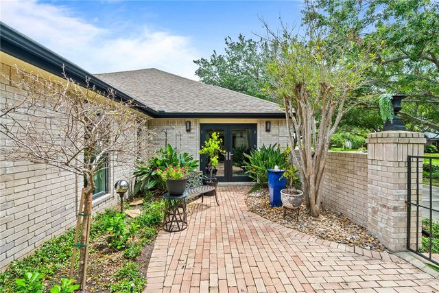 2805 Bretshire Dr, Corpus Christi, TX 78414